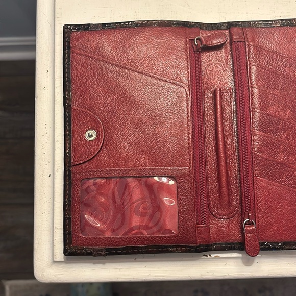 Brighton Beautiful Tortoise color ladies wallet - Picture 8 of 17